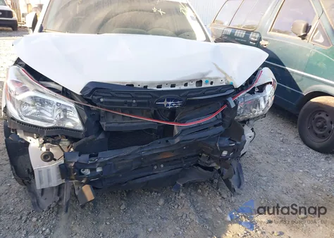 2016 Subaru Forester 2.5I Premium из США, поврежденный, VIN JF2SJADC4GH483960